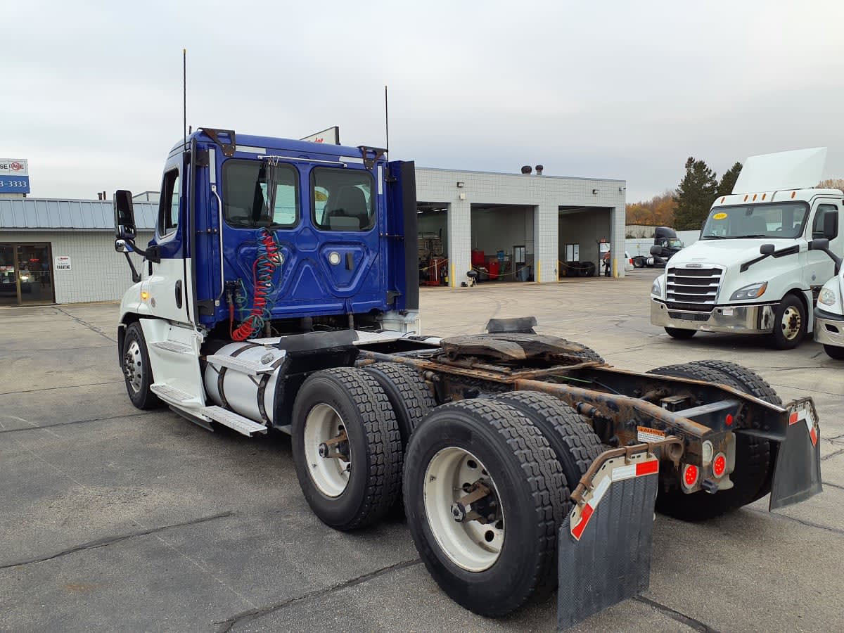 2020 Freightliner/Mercedes CASCADIA 125 880141