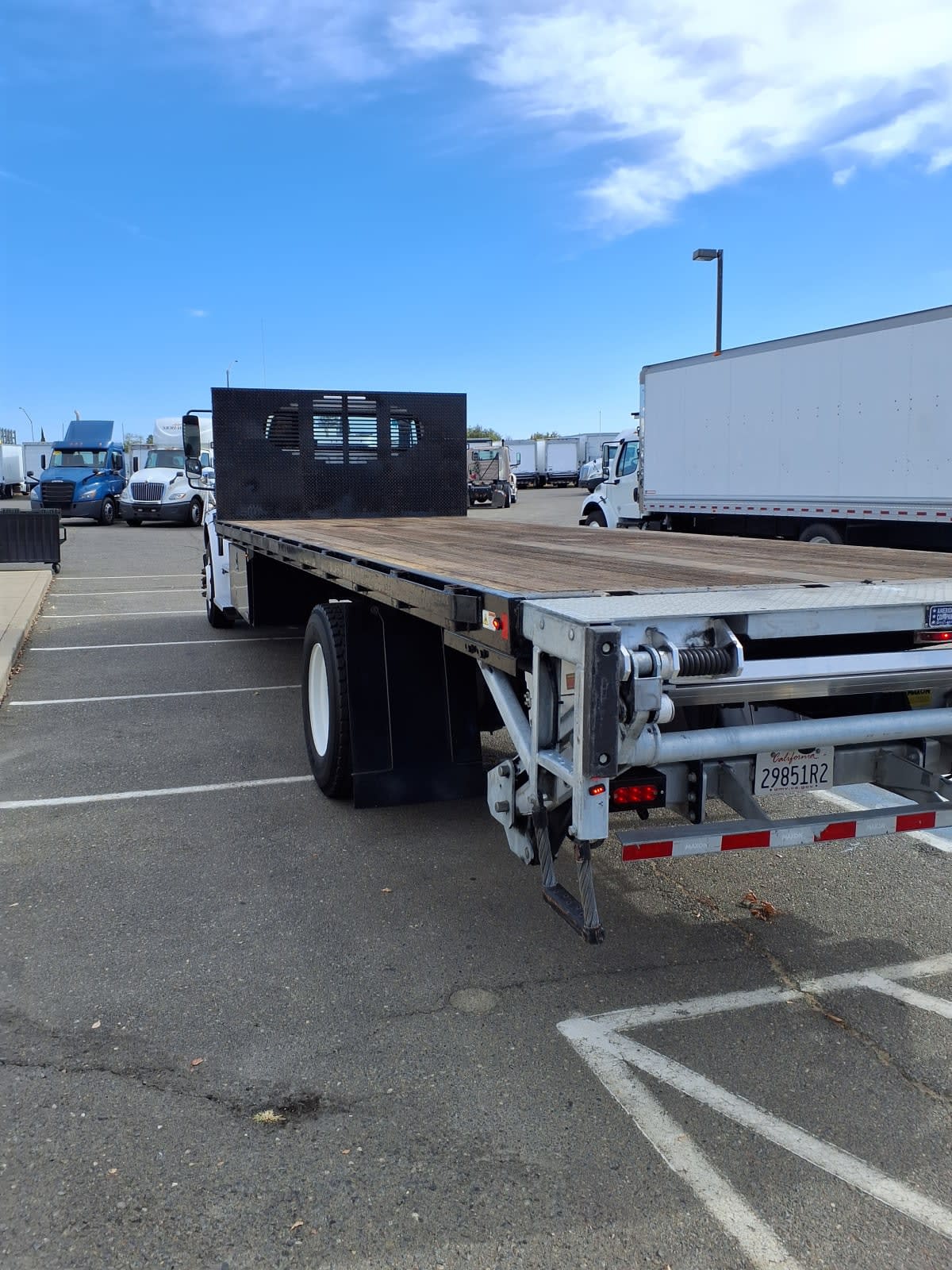 2019 Freightliner M2 106 in West Sacramento, CA — photo 6