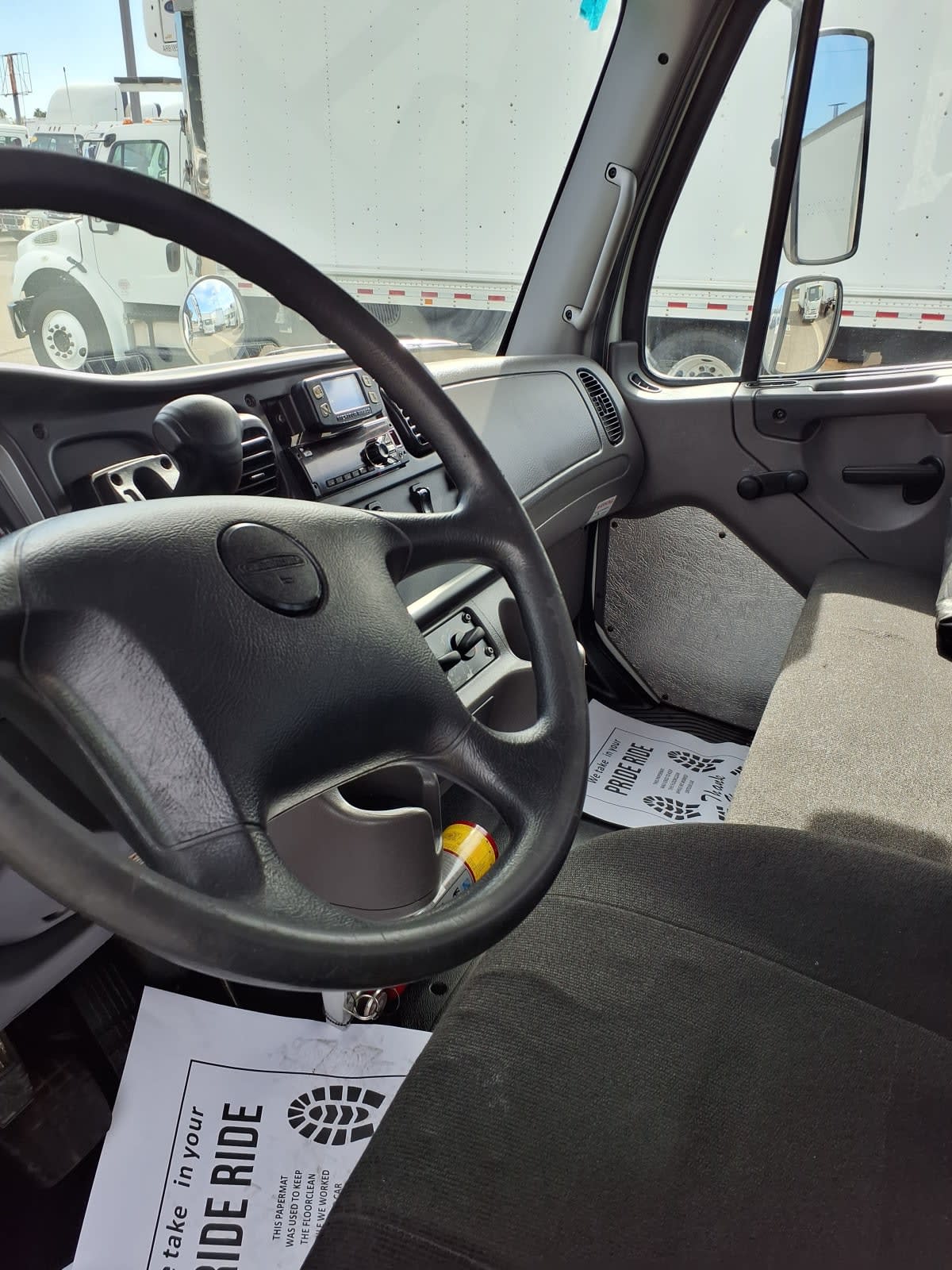 2019 Freightliner M2 106 in West Sacramento, CA — photo 7