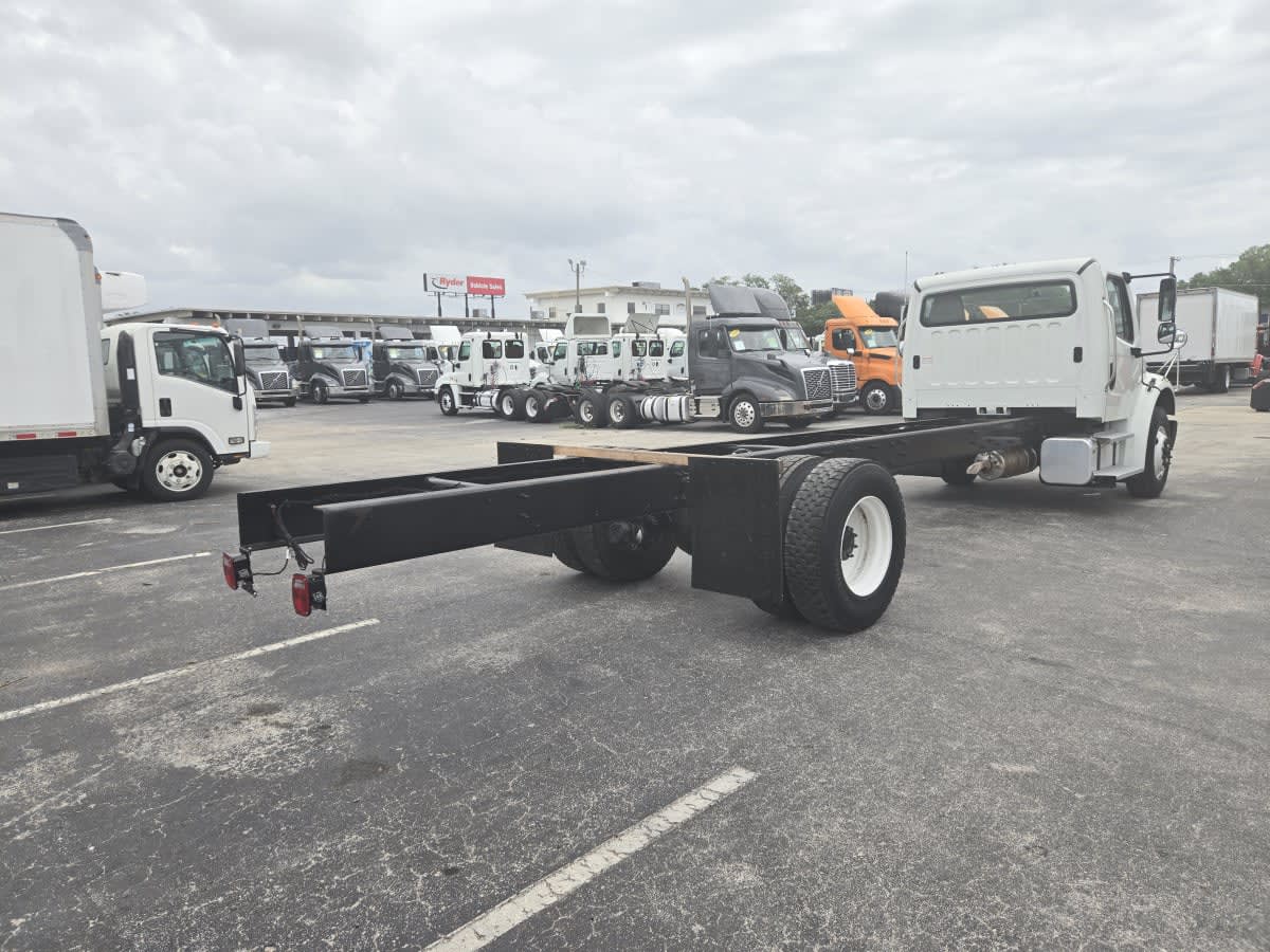 2019 Freightliner/Mercedes M2 106 880156