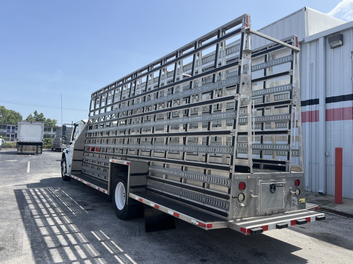 2019 Freightliner M2 106 880158