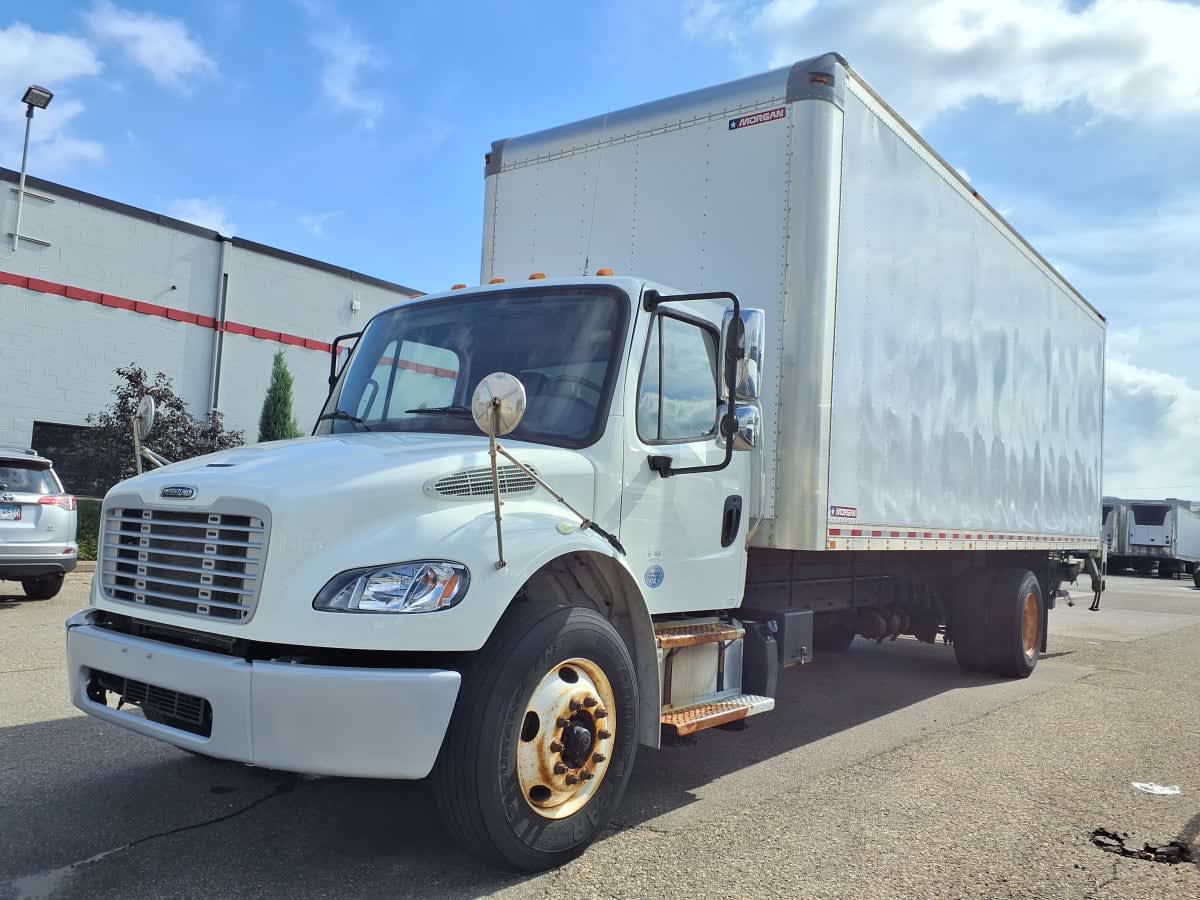 2019 Freightliner M2 106 880174