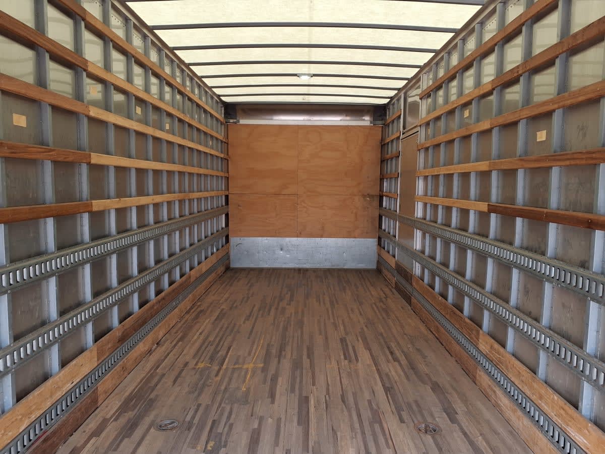 2019 Freightliner M2 106 880174