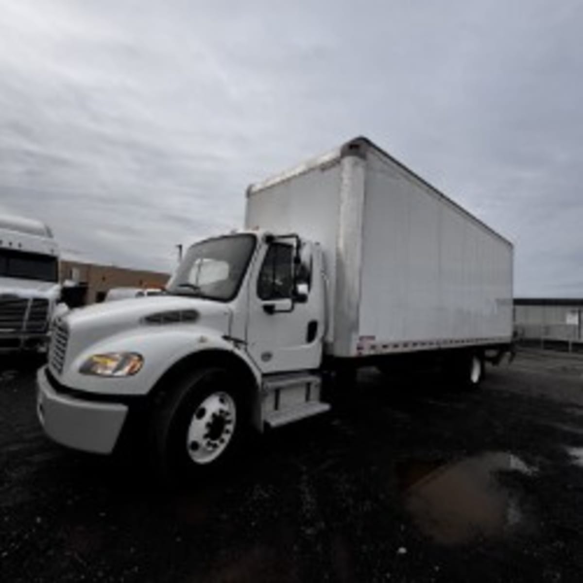 2019 Freightliner/Mercedes M2 106 880206