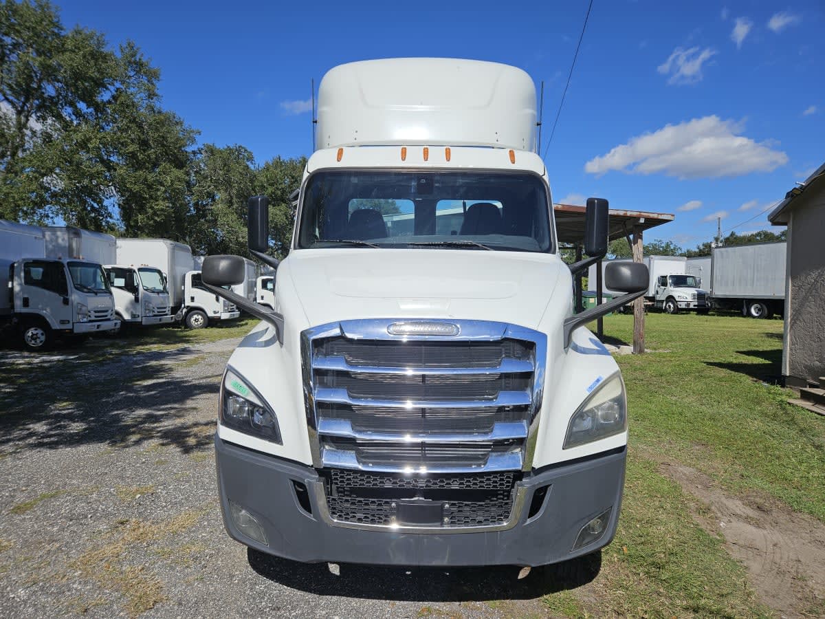2020 Freightliner - image 2