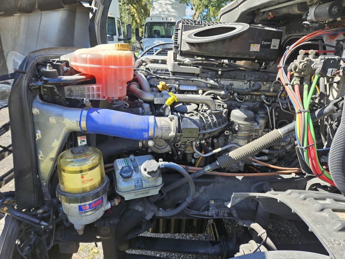 2020 Freightliner - image 8