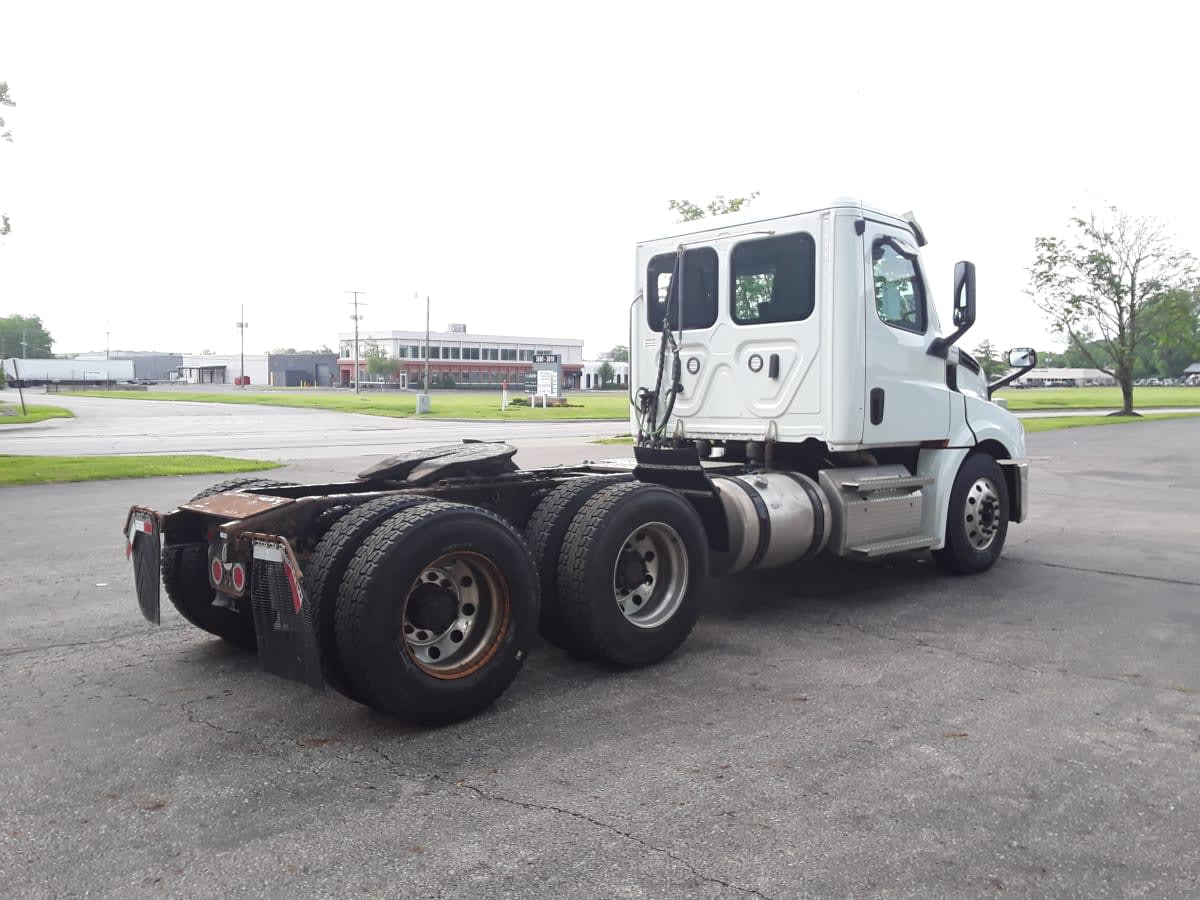 2020 Freightliner/Mercedes NEW CASCADIA PX12664 880255