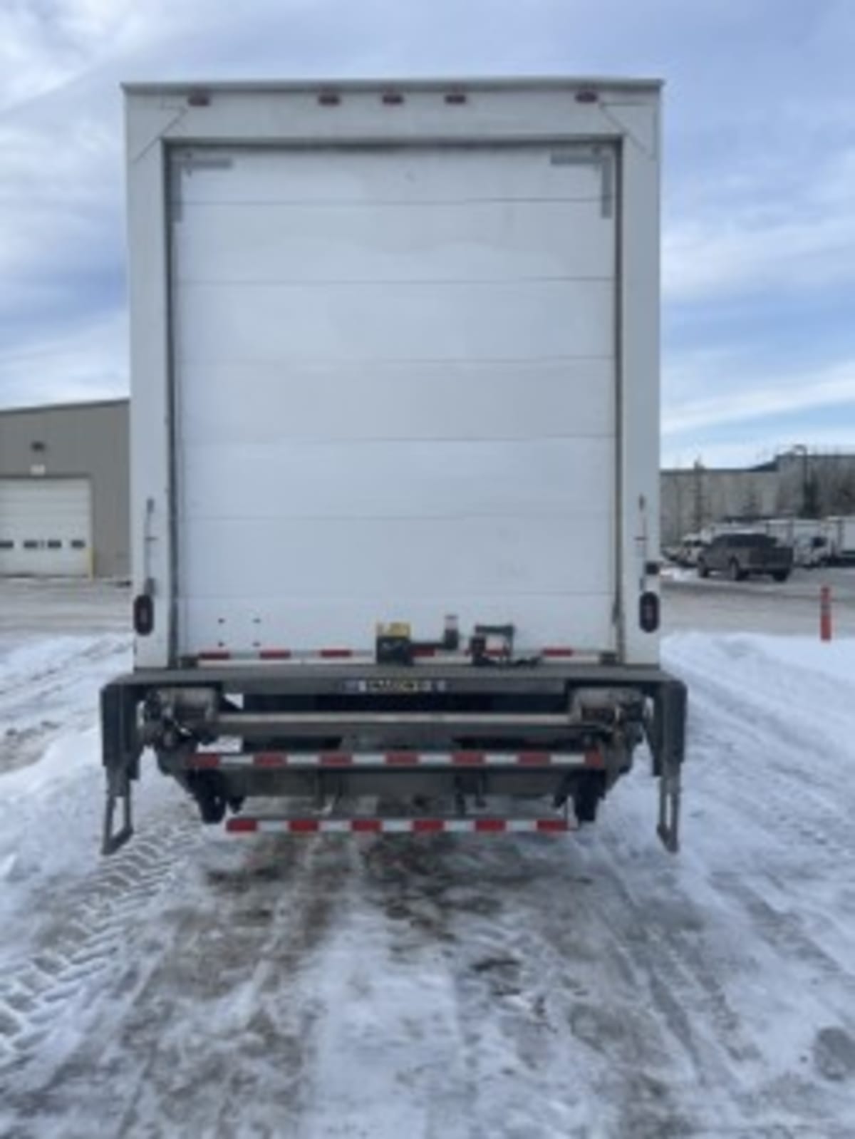 2019 Freightliner/Mercedes M2 106 880256
