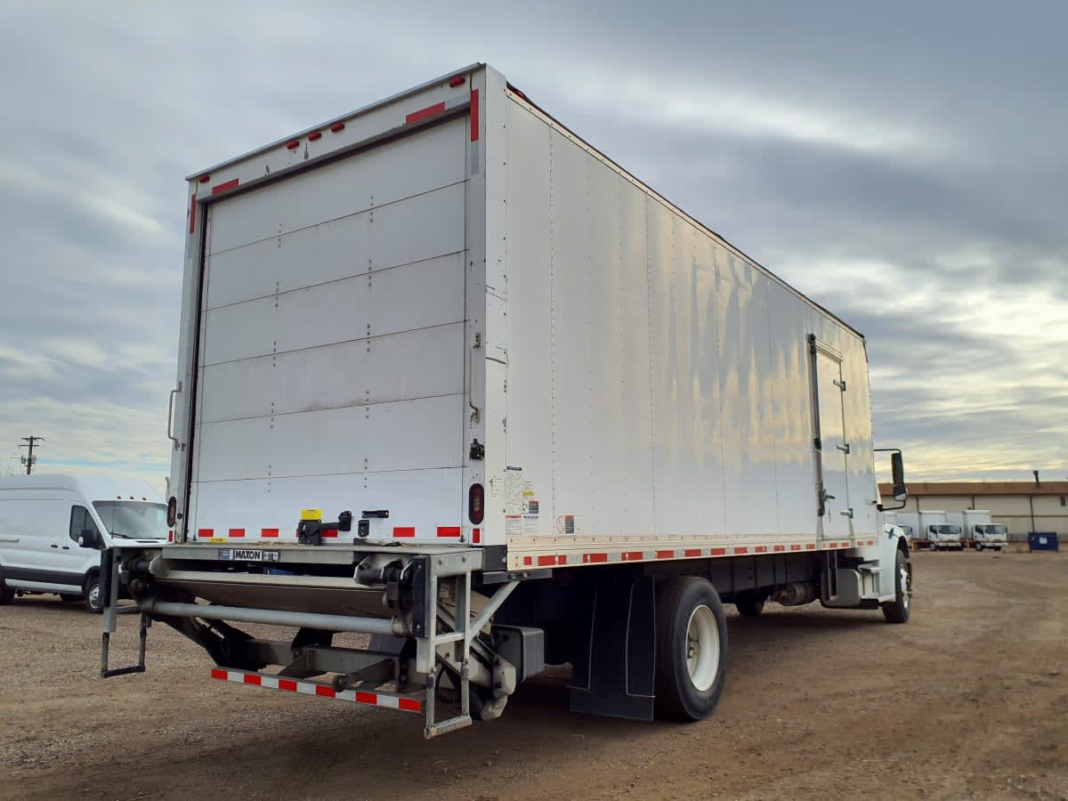 2019 Freightliner M2 106 - image 4