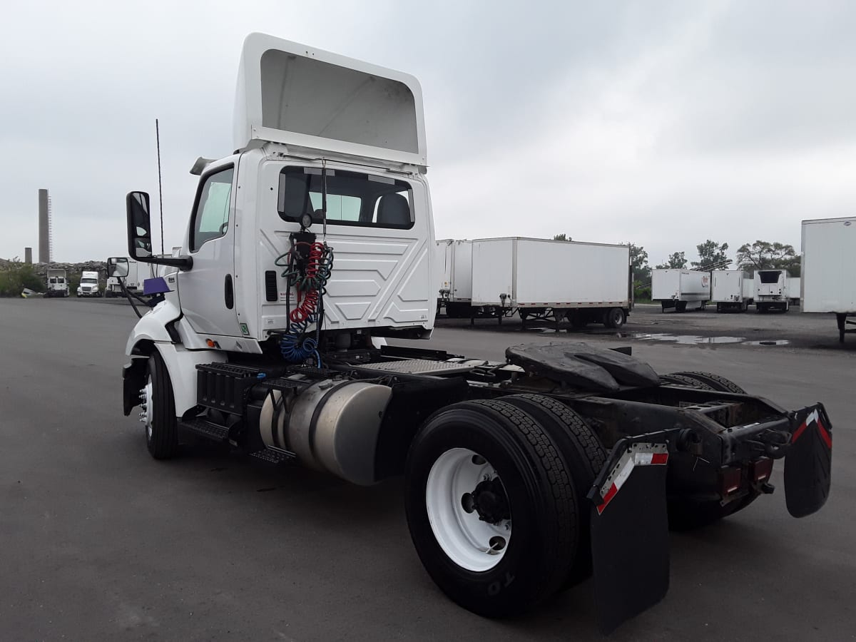 2019 Navistar International RH613 DAYCAB S/A 880354