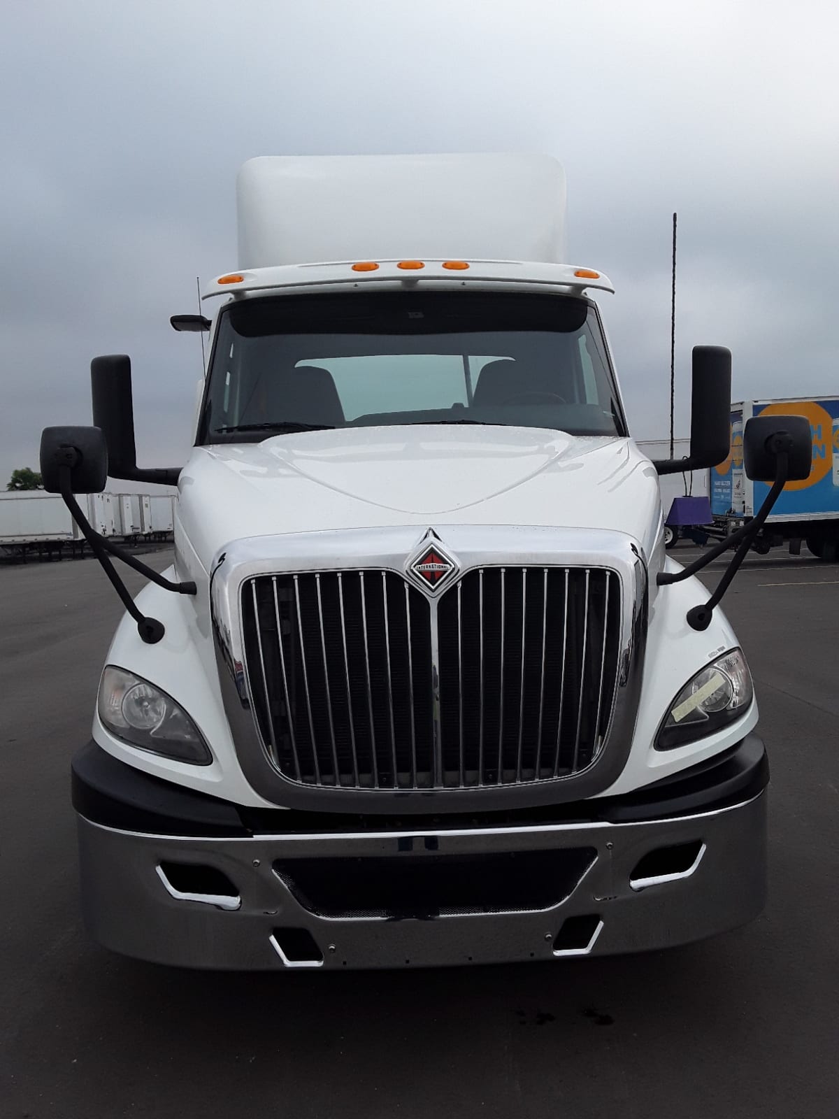 2019 Navistar International RH613 DAYCAB S/A 880354