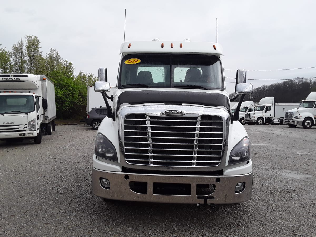 2020 Freightliner/Mercedes CASCADIA 125 880392