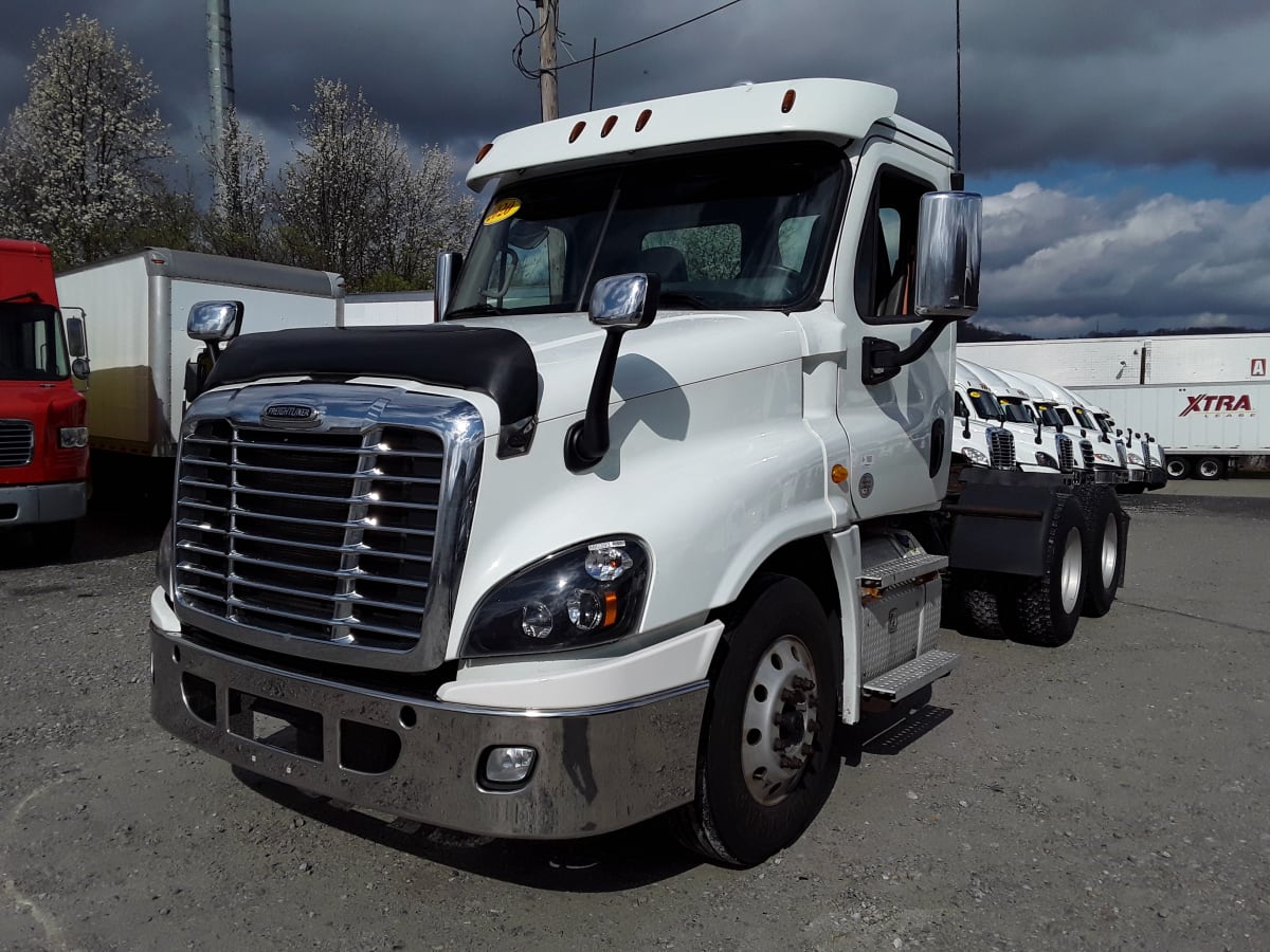 2020 Freightliner/Mercedes CASCADIA 125 880393