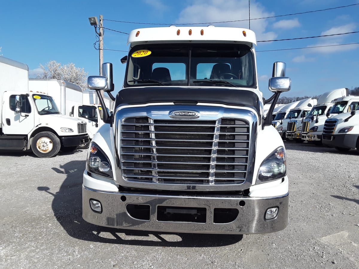 2020 Freightliner/Mercedes CASCADIA 125 880395