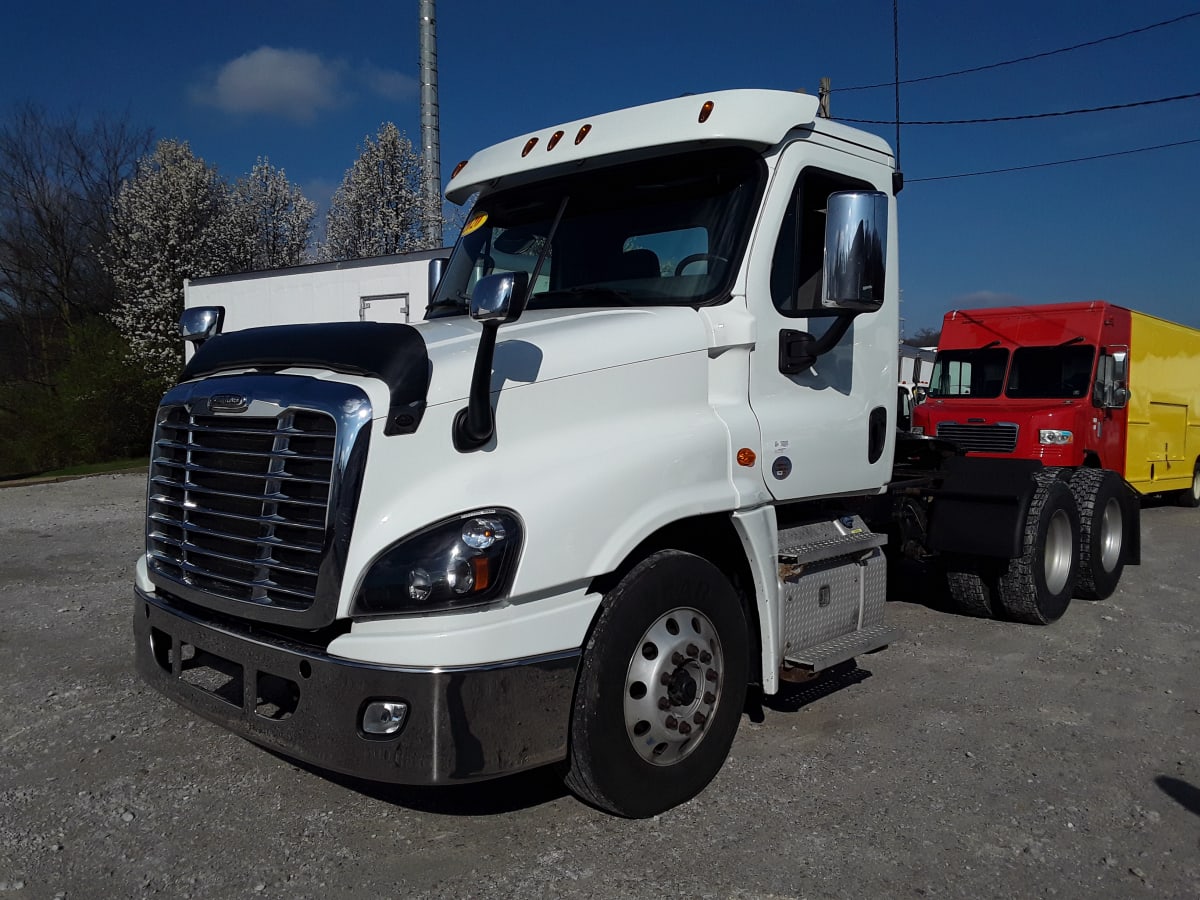 2020 Freightliner/Mercedes CASCADIA 125 880395