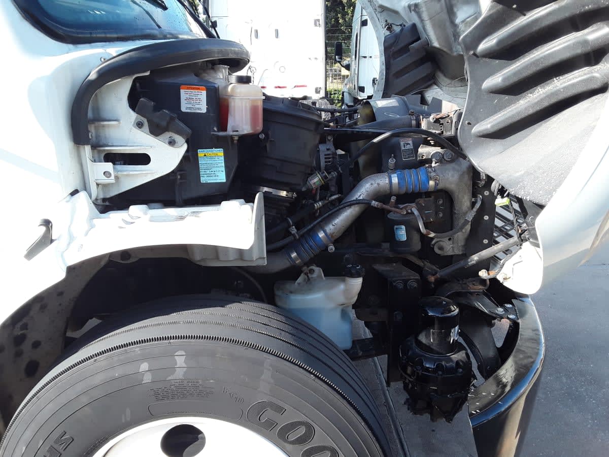 2019 Freightliner M2 106 880455