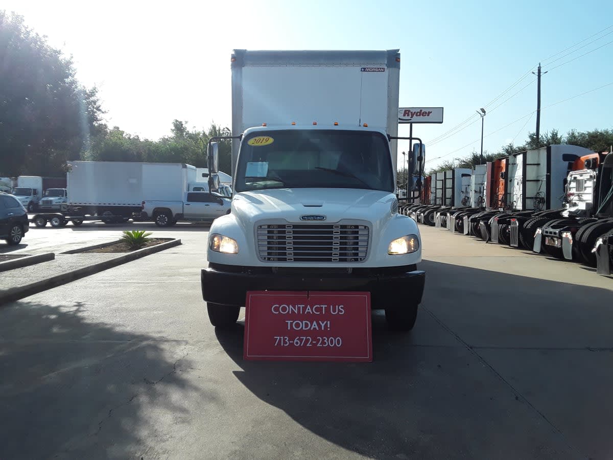 2019 Freightliner M2 106 880455
