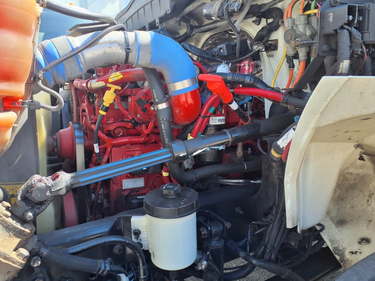2019 Navistar International 4300 880475