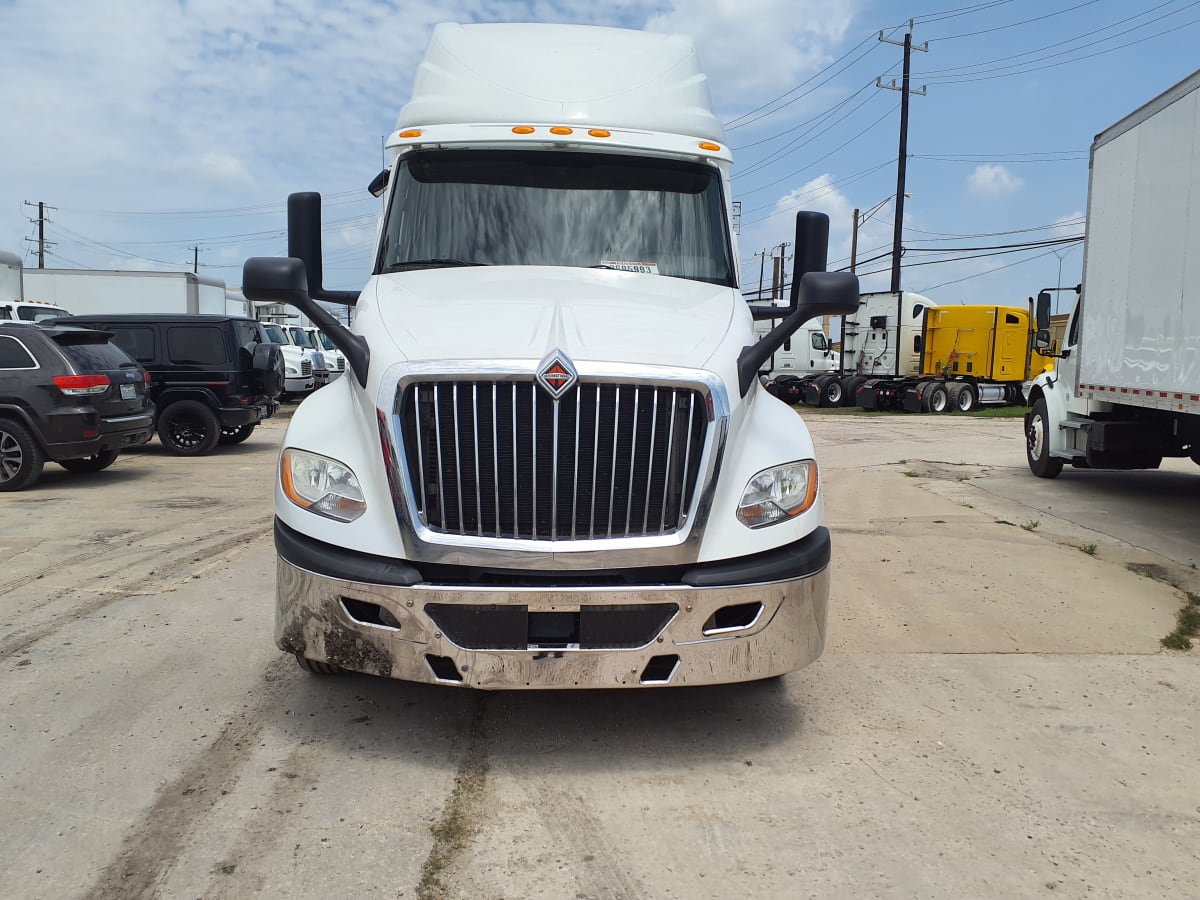 2019 Navistar International LT625 SLPR CAB 880550