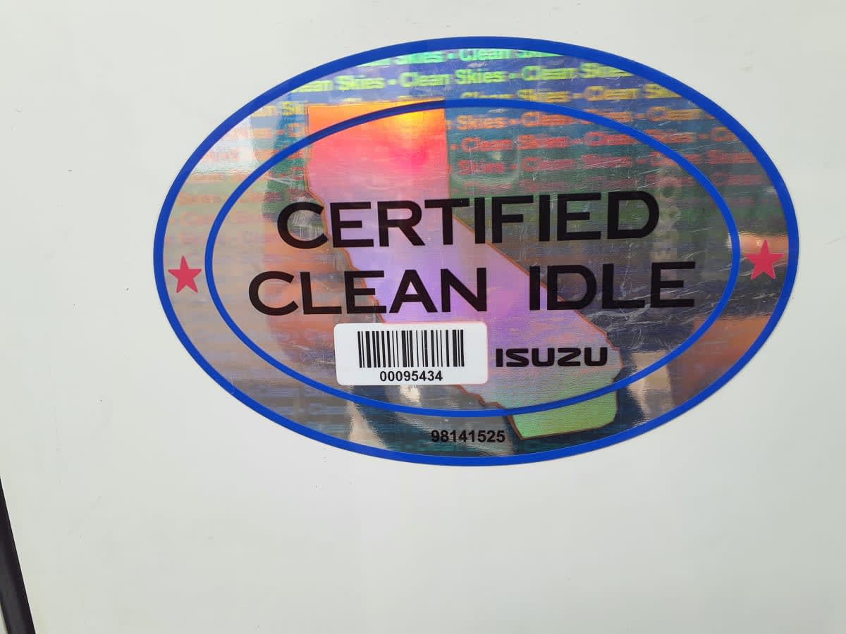 2019 Isuzu NPR - image 11