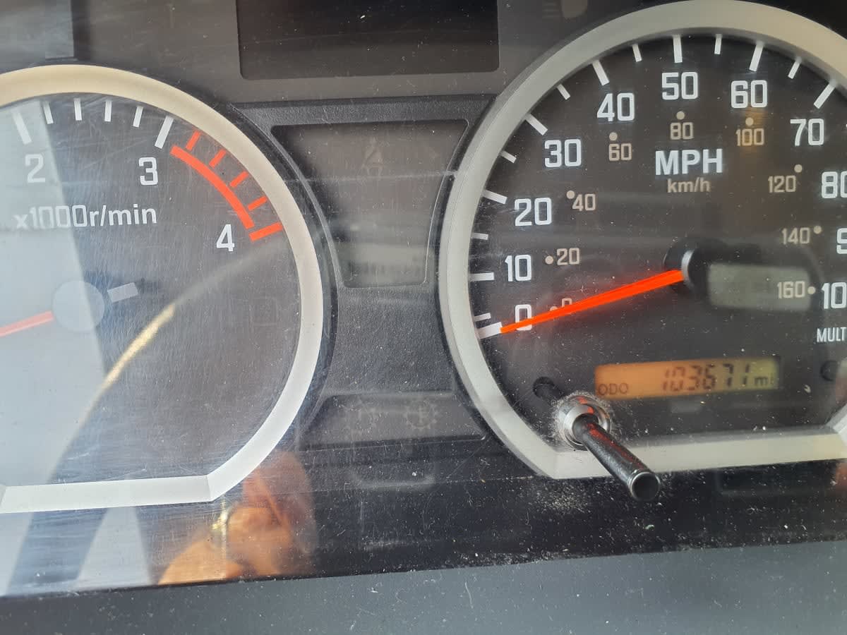 2019 Isuzu NPR - image 14