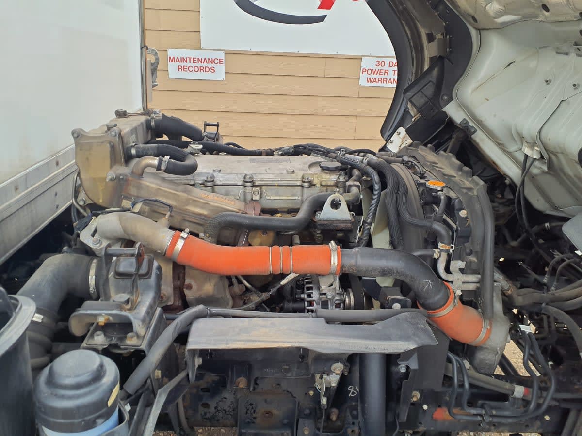 2019 Isuzu NPR - image 11