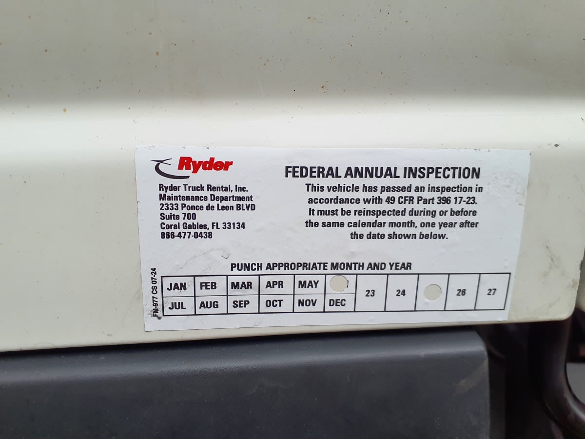 2019 Isuzu NPR - image 13