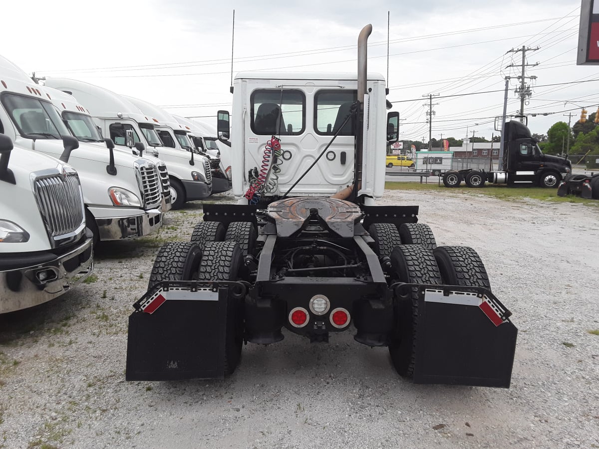 2020 Freightliner/Mercedes NEW CASCADIA PX12664 880648