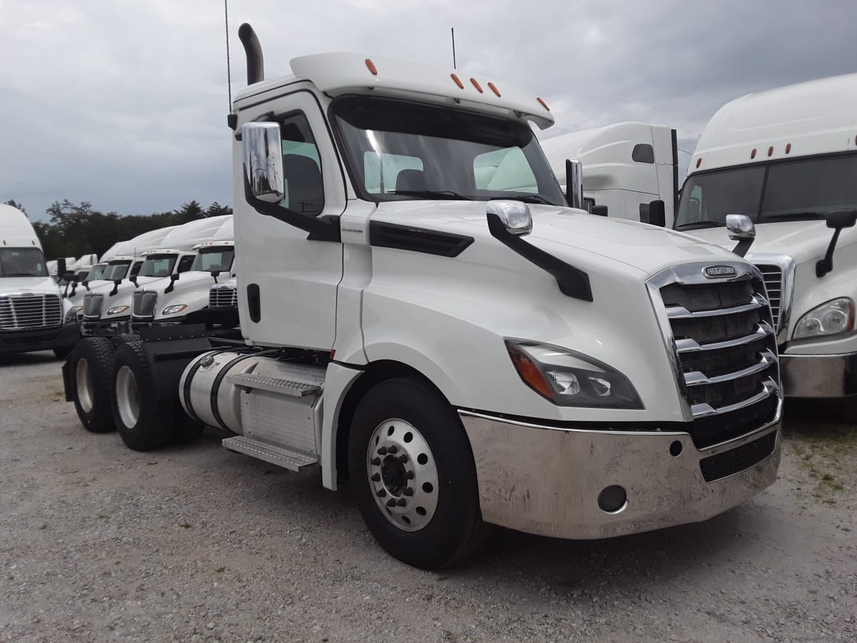 2020 Freightliner/Mercedes NEW CASCADIA PX12664 880648