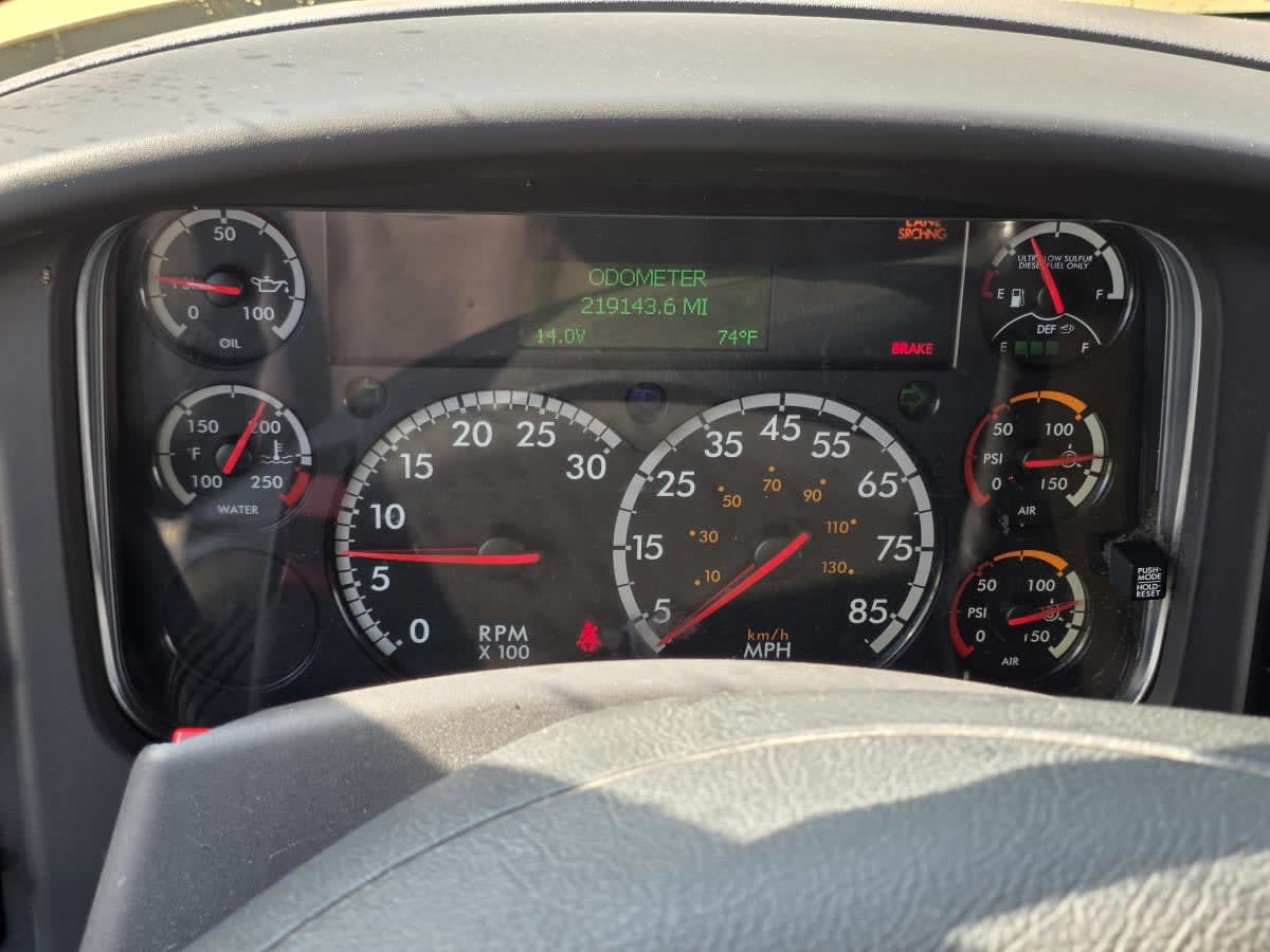 2019 Freightliner/Mercedes M2 106 880656