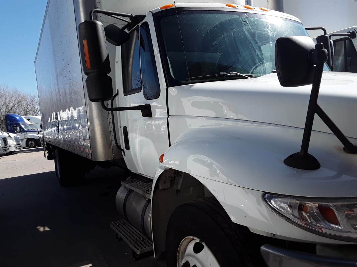 2019 Navistar International 4300 880667