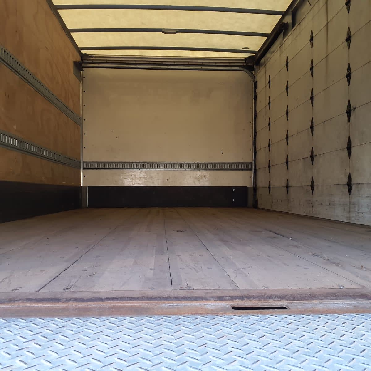 2019 Hino HINO 195 880671