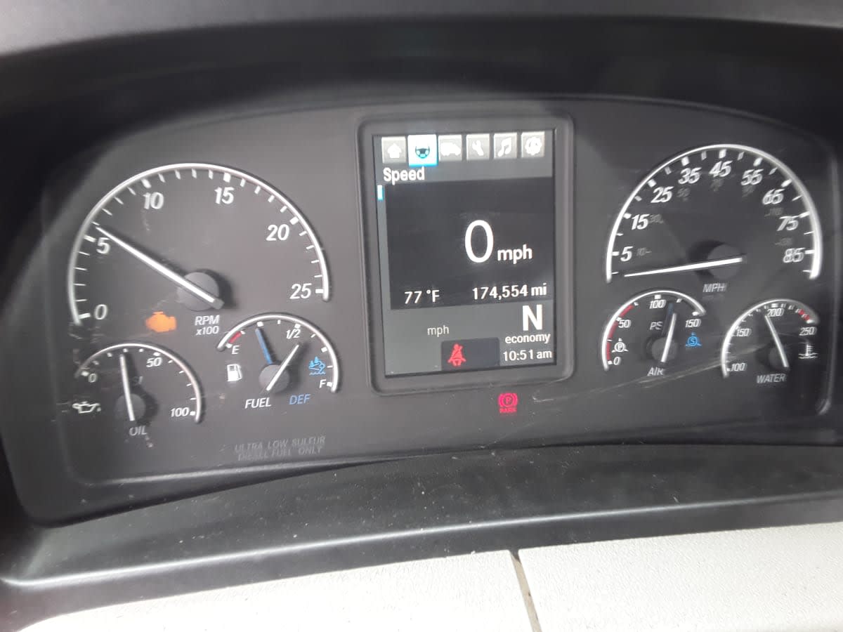 2020 Freightliner/Mercedes NEW CASCADIA 126 880685