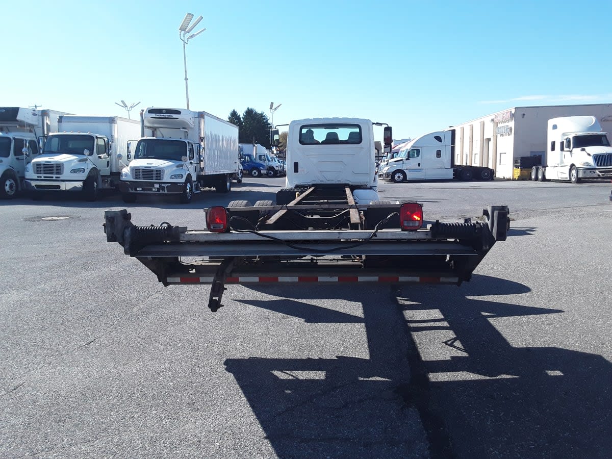 2019 Navistar International 4300 880689