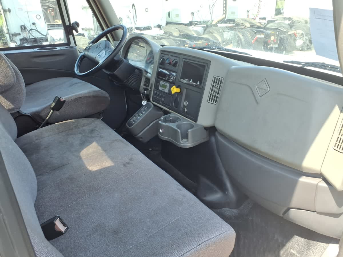 2019 Navistar International 4300 880705