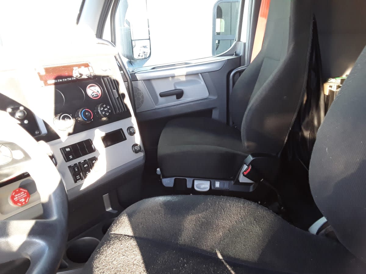 2020 Freightliner/Mercedes NEW CASCADIA PX12664 880711