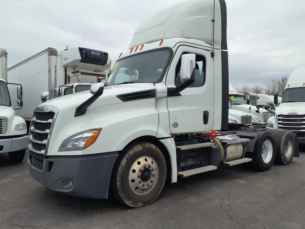 2020 Freightliner/Mercedes NEW CASCADIA PX12664 880756