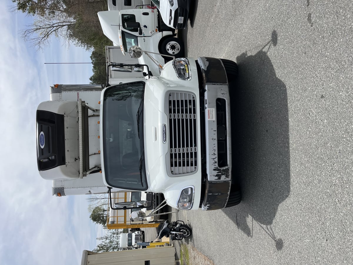 2019 Freightliner/Mercedes M2 106 880760