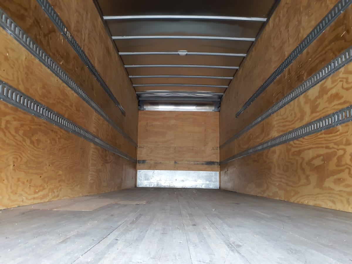 2019 Freightliner/Mercedes M2 106 880800