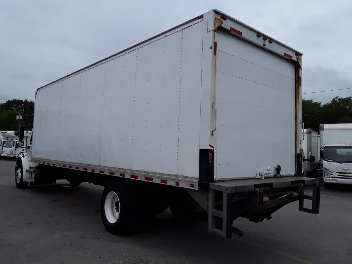2019 Freightliner M2 106 880818