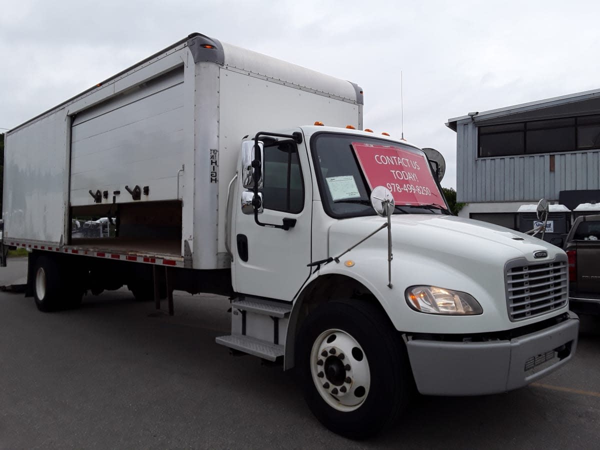 2019 Freightliner M2 106 880818