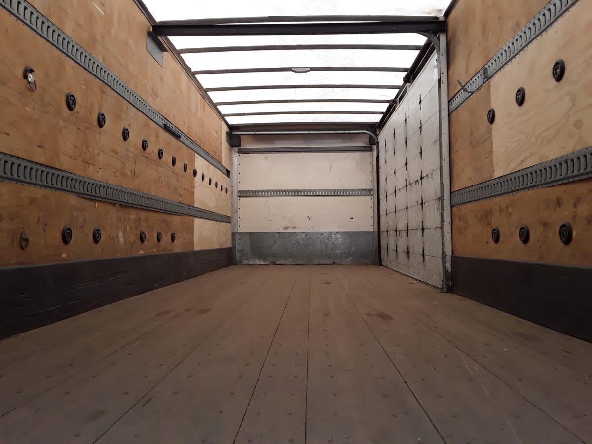 2019 Freightliner M2 106 880818