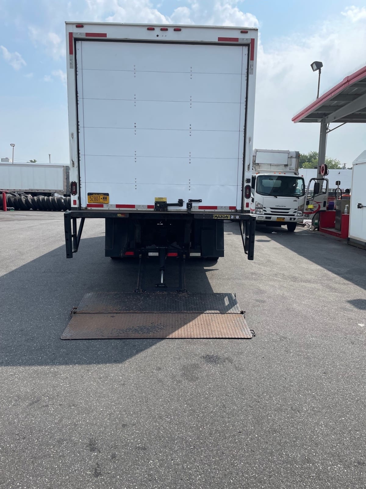 2019 Freightliner/Mercedes M2 106 880828