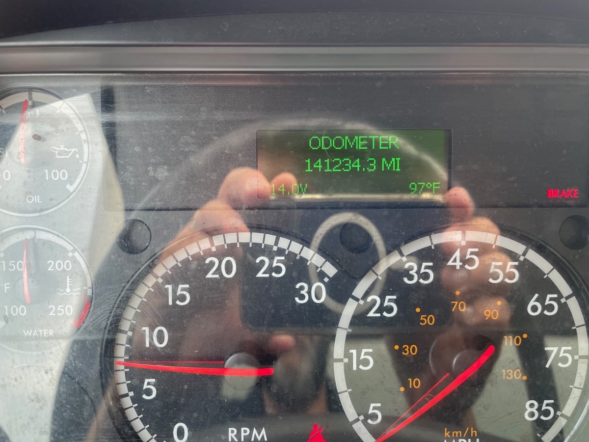 2019 Freightliner/Mercedes M2 106 880828