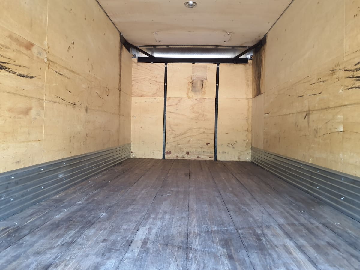 2019 Isuzu NRR 880835