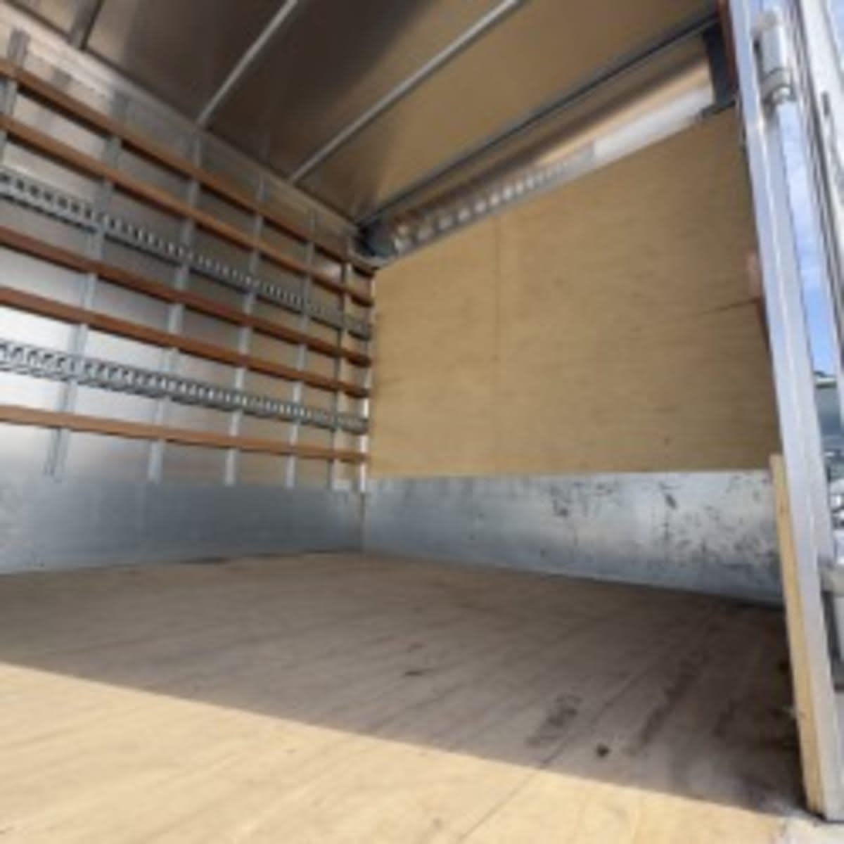 2019 Freightliner/Mercedes M2 106 880865