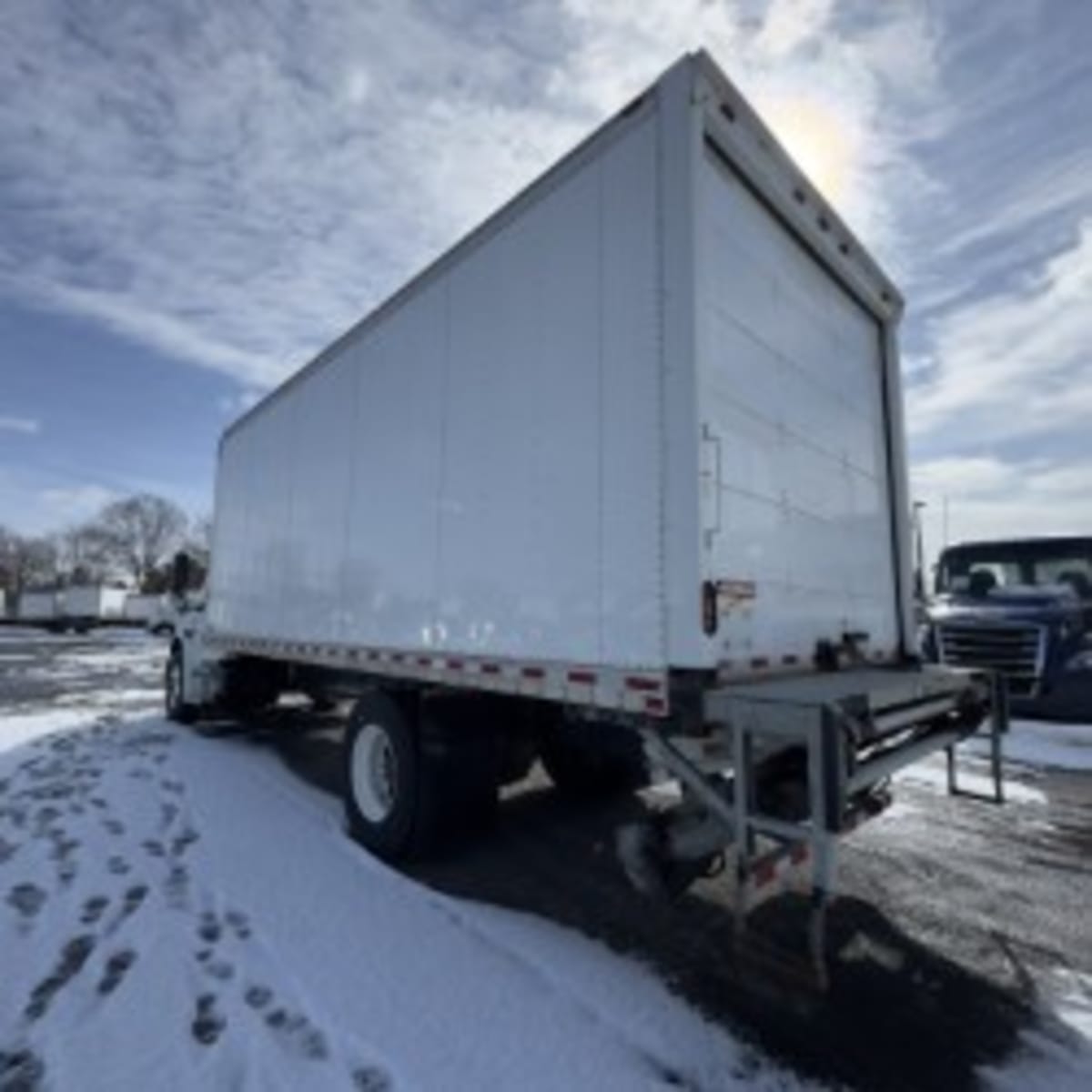 2019 Freightliner/Mercedes M2 106 880865