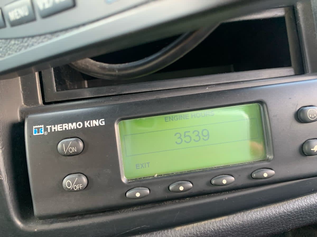 2019 Hino 338 880882
