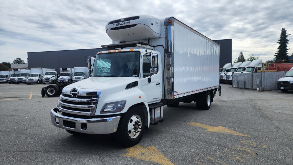 2019 Hino 338 880882