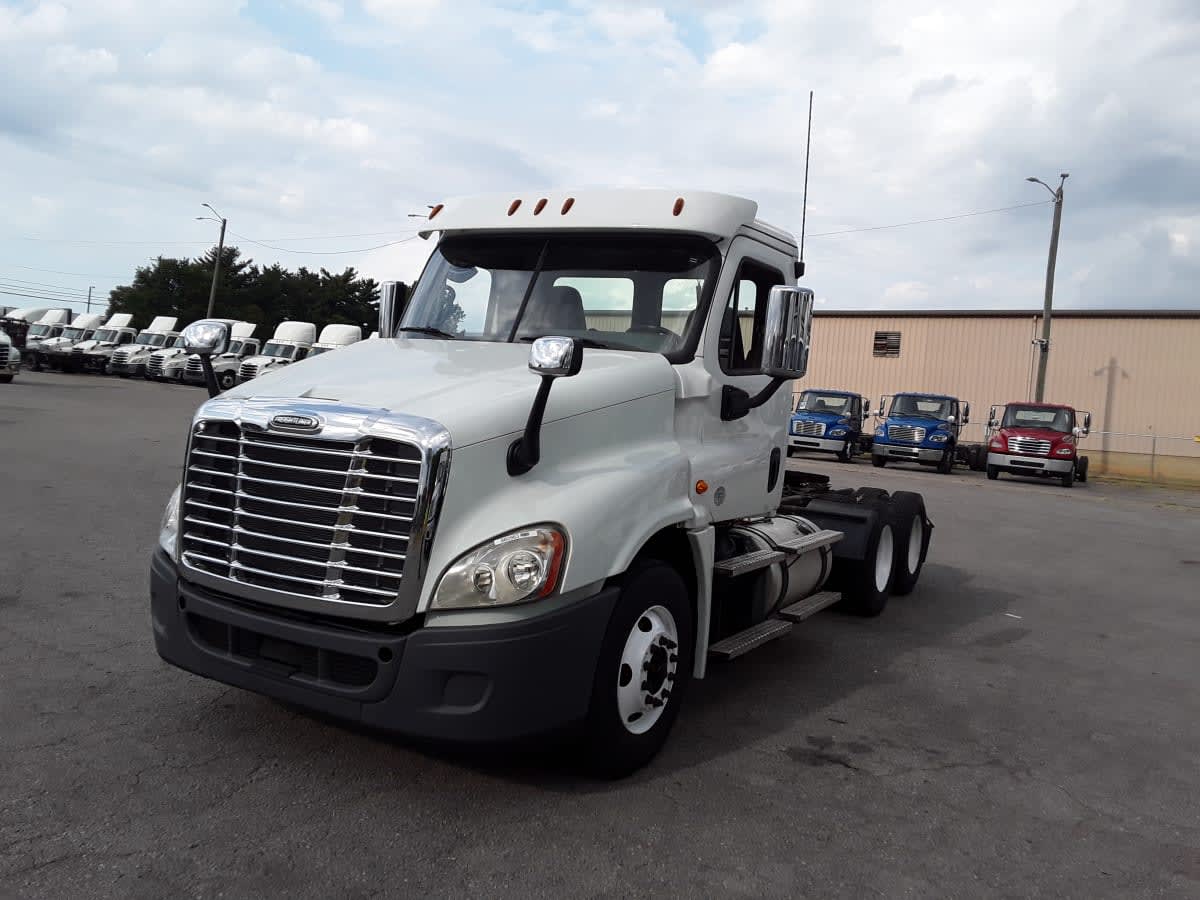 2020 Freightliner Cascadia in La Vergne, TN